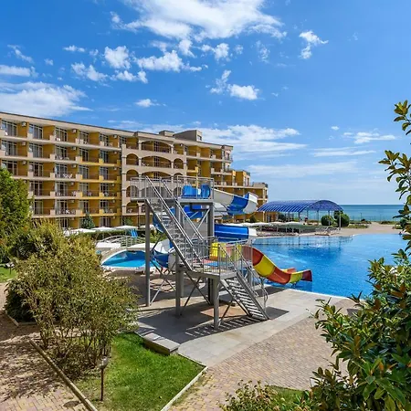 Отель Midia Family 3*