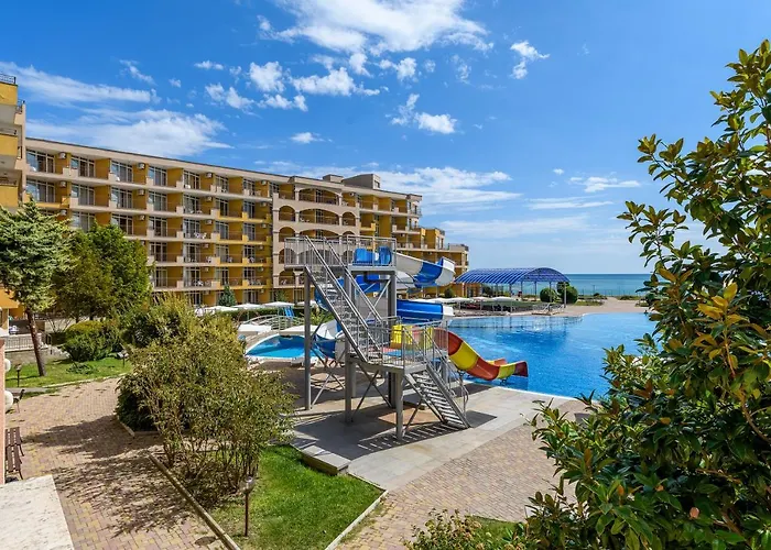 Hotel Midia Family 3*