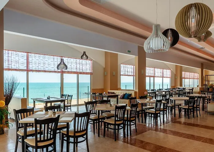 Midia Family Hotel 3*