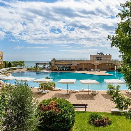 Midia Family Hotel